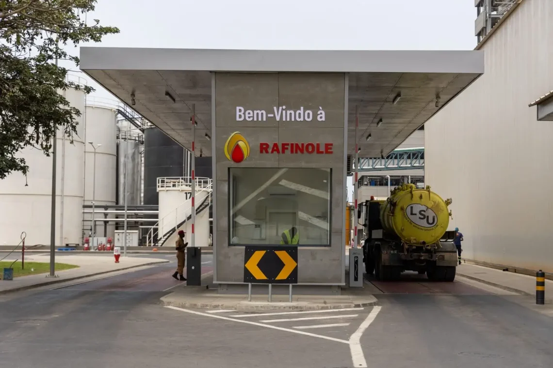 Rafinole, fábrica do Grupo Angoalissar