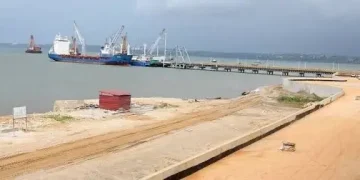 Porto do Caio, em Cabinda